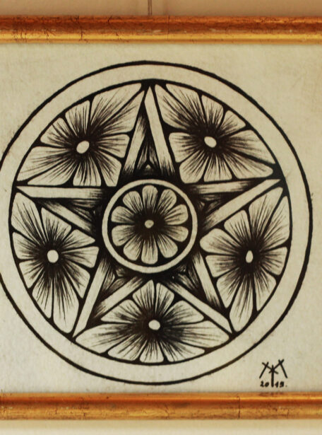 Tabelau pentacle en fleurs